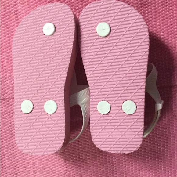 TODDLERS GIRL’S. FLIP FLOP💕SIZE M(7/8) - Picture 2 of 2